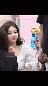 280K views · 9.9K reactions | it's blackpink in your area! #blackpink #lisa #dance #jennie #rosie #jisoo #kpop #song #shiqi #fallingintoyoursmile #shortfilm #jiangshiqi #ជាំងសឺឈីក #ជាំងសឺឈី | K-POP Leomon Tea | Facebook