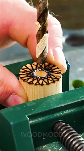 How to find the centre of any circle - lifehack! #lifehacks #DIY #craft