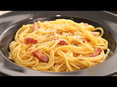 Spaghetti with Italian Carbonara Sauce | A Quick and Easy Recipe!
