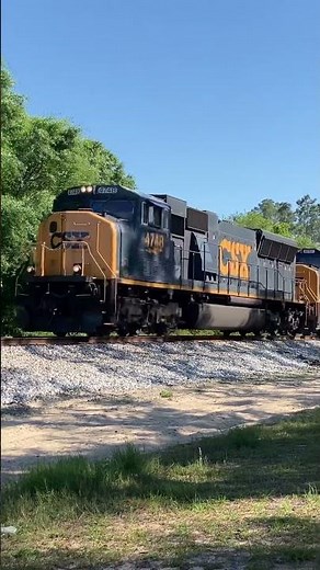 Two sd70mac rebuilds lead Csx coal train