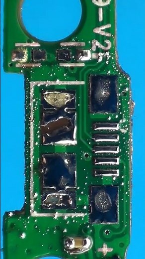 Easy installation of the micro USB connector. #mobile #connectors #soldering