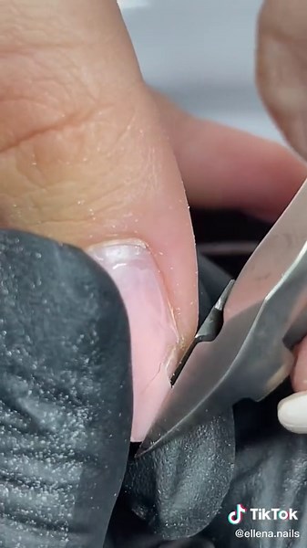 Nail Care Treatment: Expert Manicure Techniques