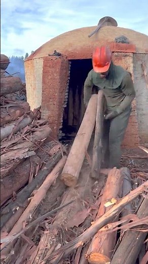 Wood Charcoal Production in a Slow-Burning Kiln: Controlled Combustion Process