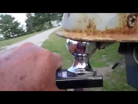 Adjusting a trailer hitch ball tongue