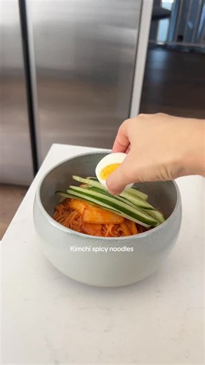 I love cooking Kdramas 🥹 any recs? 2 serving somen noodles 2 tbsp gochujang 2 tbsp rice vinegar 1 tbsp white sugar 1 tbsp sesame oil 1 cup ripe kimchi Handful sesame seeds Cucumber and egg garnish | Shaychimichonga
