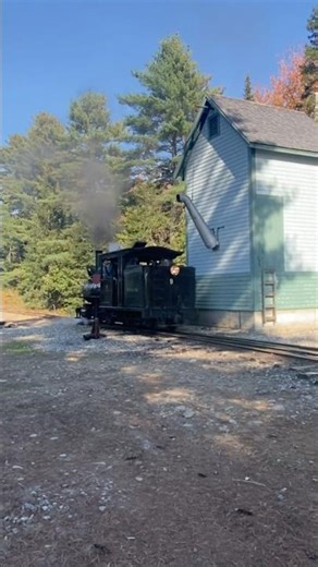 WW&F Railroad #9 @ Water Tank #maine #steamtrain #scenictrainride #scenicrailway