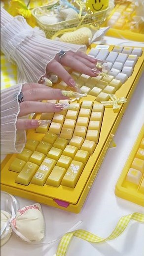 DMK DUCK BAKERY KEYCAP linear switch Yellow Mortal65 Ergonomic Custom Mechanical Keyboard TYPING