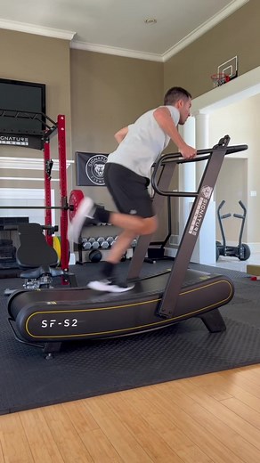 Curved Treadmill by Signature Fitness #besigfit #signaturefitness #homegym #curvedtreadmill #run #runner #running #sprint