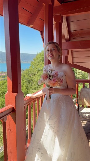 Moments before walking down the aisle 💕 Wedding dress by Jenny Yoo ✨ #bride #weddingdress #jennyyoo