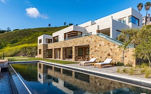 在加州马里布的一座景观开扬的海景别墅|6097 Murphy Way, Malibu, CA