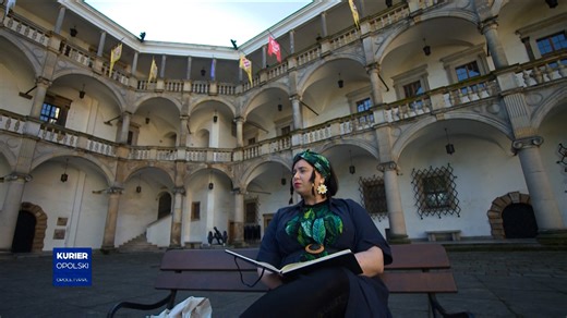 #KurierOpolski | Renesans w Brzegu nad Odrą rozkwitł przede wszystkim dzięki Piastom brzeskim, którzy w XVI wieku przebudowali zamek, tworząc jedną z najwspanialszych rezydencji renesansowych w Polsce. Budowlę ozdobiono arkadowymi krużgankami oraz bogatą dekoracją rzeźbiarską. #tvp3opole #opolskie #opole #informacje #opolecity #wiadomości #Brzeg #ZamekPiastów #renesans #dziedzictwo #PiastowieBrzescy #historia #Opolszczyzna #Odra #architektura | TVP3 Opole