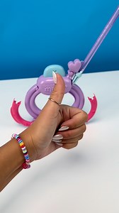 79K views · 170 reactions | Schnappt euch das Cool Maker Bracelet Studio & kreiert ganz einfach wunderschöne Armbänder mit bunten Heishi-Perlen! 勺 smythstoys.com/de/de-de/p/248501 smythstoys.com/at/de-at/p/248501 smythstoys.com/ch/de-ch/p/248501 Mit über 1200 Perlen sind eurer Kreativität keine Grenzen gesetzt und ihr könnt euren Liebsten direkt auch eine Freude machen. ✨ | Smyths Toys Superstores DACH | Facebook
