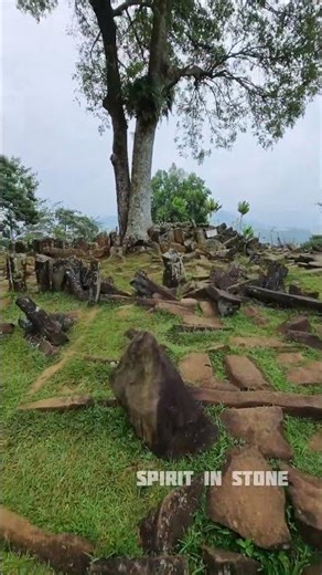 The Pentagonal Code: Why the Number 5 Rules Gunung Padang