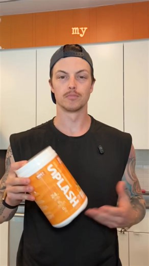 Try it for yourself to see 😍🥭🍓🍌⁠ ⁠ ⁠ Shop now: https://revolution-nutrition.com/product/splash-isolate-smoothie?sku=12029010 | Revolution Nutrition