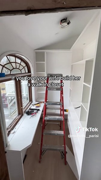 Creative Walk-in Closet Ideas for Small Spaces