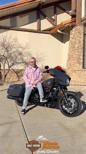 The all-new 2026 CVO™ Street Glide® ST in Inferno Gray is officially on the floor! 🔥 This year’s model brings the heat with the Milwaukee-Eight® 121 HO engine and a massive weight reduction thanks to carbon fiber throughout. From the upgraded Skyline™ OS to the race-inspired suspension, this is the most advanced bagger Harley has ever built. 🏁 Come see the Inferno Gray finish in person!🦅 #CVOStreetGlideST #InfernoGray #2026Harley #ThunderMountainHD #PerformanceBagger | Thunder Mountain Harley