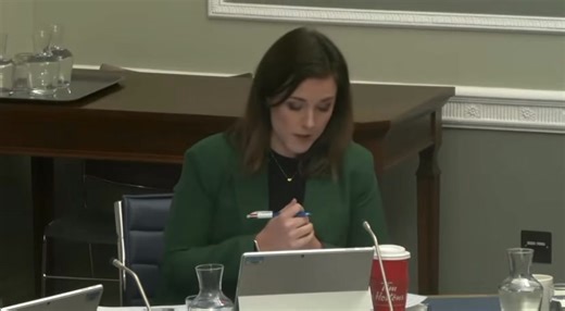 In case you missed it, Sinn Féin MLA Cathy Mason in the Communities Committee shamefully called support for Ulster-Scots and Marching bands community as “vanity projects”. She then goes on to lambast the Minister for not providing enough funding for the Irish language or the GAA and calling him sectarian for it. The mask slips - Irish language and the GAA are legitimate. ✅ But Ulster-Scots and Ulster-British identity and culture are just “vanity projects”. ❌ There are 30,000 members of the march