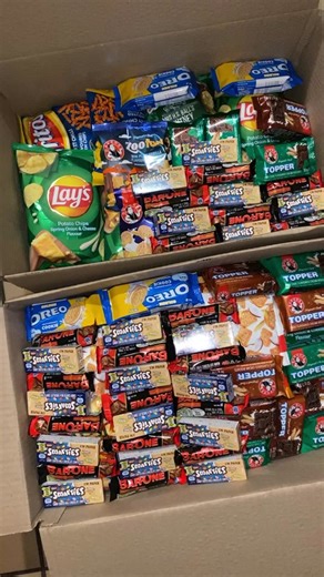 for any enquiries or orders do text me on WhatsApp: 069 330 0310 Instagram: @snackboxesbyhloni_ Thank you for the support ❤️ #snackideas #snacks #snackbox #snackhampers #fyp #snackhampersjhb #fypviral #smallbusinesstiktok #snackideasforkids #snackboxes