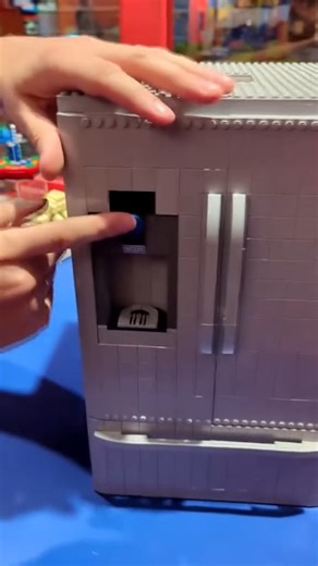 557K views · 13K reactions | LEGO Fridge by Alec from LEGOLAND Discovery Center | Beyond the Brick | Facebook