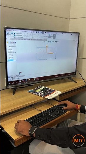 How to Change Sketch Plane in SOLIDWORKS?