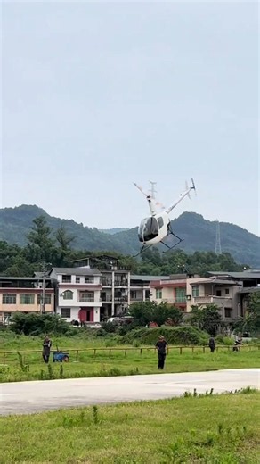 Great pilot, great helicopter 💯 #helicopter #helicopterflight #aviation