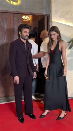 Dhanush & Mrunal Thakur New Romantic Scene ❤️ | Best Love Moments