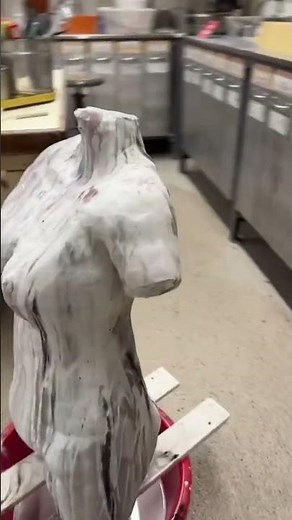 Glazing the marble woman