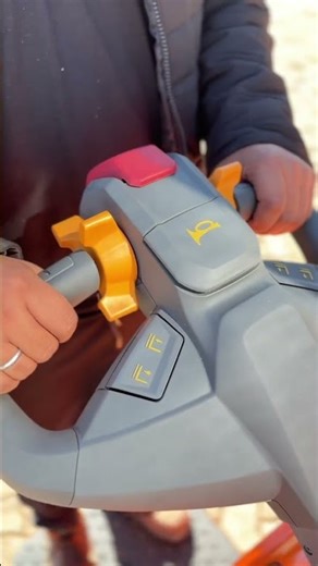 Empilhadeira elétrica embarcada 1,5 ton e torre triplex 5,6