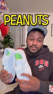 Created a custom pair of Nike Dunk Lows inspired by Charlie Brown, featuring a black and yellow colorway with the swoosh design based on his T shirt and custom insoles, reflecting on the iconic Peanuts character and holiday spirit (Big Back Season). Which character was your favorite? Would y’all rock these? #NikeDunks #CharlieBrown #customsneakers | JSB The Creator