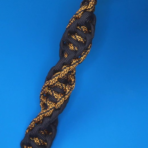 Unique DNA Paracord Keychain for Outdoor Enthusiasts