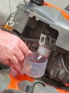 Cleaning the Main jet in a lawn mower carburetor #carburetor
