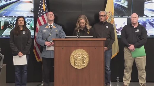 New York, other states under state of emergency as snow falls amid blizzard warning