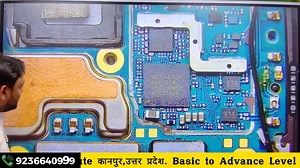 871K views · 16K reactions | Realme 12x 5G का Network Problem जो Service Center से भी ठीक नहीं हुआ था, हमने Chip Level Repair से SOLVE कर दिया ✅  Video देखें पूरा practical solution   Future Net Institute, Kalyanpur, Kanpur  9236640999 – Next Batch 1st Sept से शुरू! #Realme12x5G #NetworkProblem #MobileRepairing #FutureNetInstitute #ChipLevelRepair | Pankaj Kushwaha | Facebook