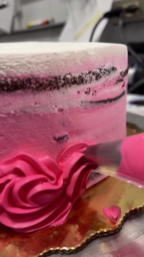 DIY Rosette Cake Decorating Tutorial