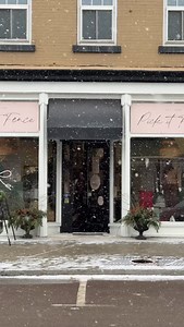 3 days till Christmas and we are busy as ever helping you with all your last minute gifts 🎁❤️ Come in and have a look, open till 7 today and tomorrow ❄️ | Pick-it-fence Renfrew