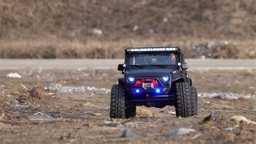 RC仿真攀爬 JEEP牧马人 JK 敞篷 驾驶动态