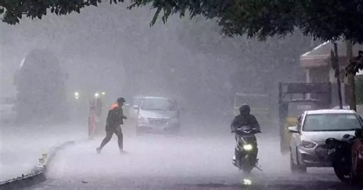 കേരളം മുഴുവൻ ഇന്ന് മഴ; മൂന്ന് ജില്ലകളിൽ ഓറഞ്ച് അലേർട്ട്, മറ്റ് ജില്ലകളിൽ യെല്ലോ അലേർട്ട്