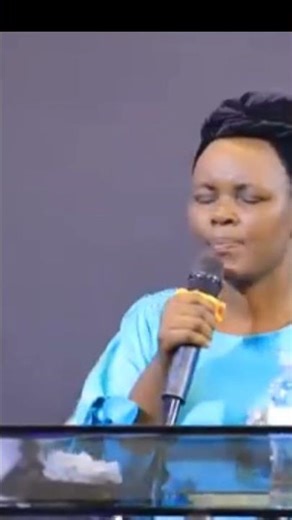 Wabuze abawe?Wumva warataye ibyiringiro? humura Yesu arahari ‪@ZABURI103‬