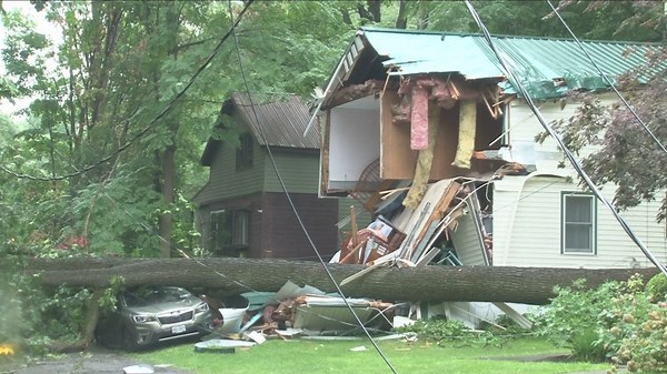 1 person dead, 1 injured after tree falls onto house