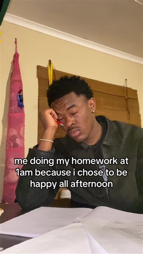 Hakai-Dylan (@dylan_hakai)’s video of Doing Homework