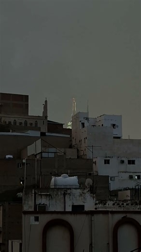 Surah Al-Ankaboot Quran Recitation Makkah Mukarramah Clock Tower live 🌧 #Makkah #rain #shorts