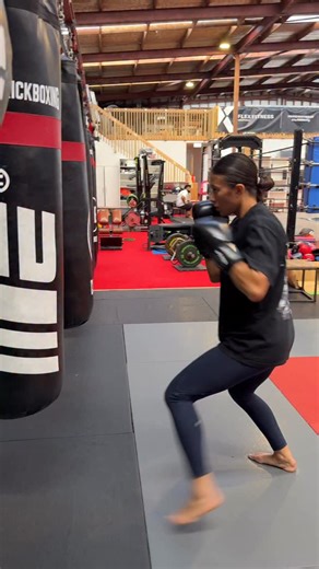 #BTS with Mia Evans who has cemented herself as a BX-9 staple. How could we not want her back on the baddest boxing show in town? BX-9 joins forces with @thebattleoftheclubs to host: Mia Evans vs Bubba Tairua-Bracken BX-9 #3 | Feb 28 Mercury Baypark Arena, Tauranga BOXING IS BACK AND BADDER Livestream exclusively on WWW.CSN.WATCH | CSN