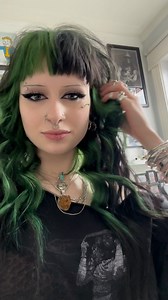 30 years ago today, @korn_official released their ground breaking self titled album to the world. It changed everything and has been the soundtrack for myself and many others growing up. So it had to be on one of my favourite transformations today! Scarlett’s hair is one of my most requested looks and it’s blows me away how many of you bring it in as a reference! The green & black looks killer if I do say so myself! 💚🖤 Big love to you all 🤘🥰🤘 #wolfcut #korn #greenandblackhair | Heavy Metal 