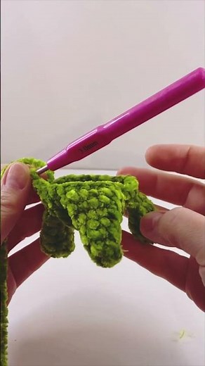 Crochet Plush Dino - Amigurumi Pattern