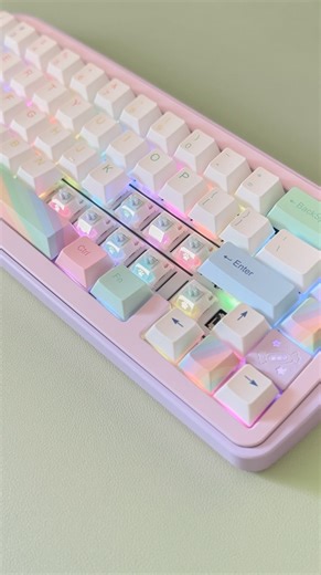 sad girl on Instagram: "be prepared for a cuteness overload. 🐾🍬🍭 today i’m showing my candy65 build from @yooppee_official! it was a super fun and easy build. i paired it with the most adorable switches designed by @kittykat.keys x @keylist.studio. not only do they look so cute, they sound amazing! i also used @owlab_official’s screw-in stabilizers that i won at @keeblifecommunity from @pkkeyboards! what do you guys think?! 💖 thank you yooppee for sending these to try out! this is my new dai