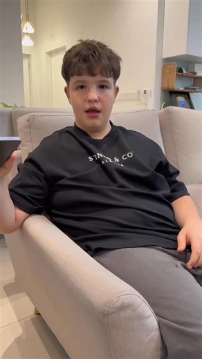 Fehim Hodzic on Instagram: "BUTOL saya cakap, abang nampak garang, tapi dalam hati penuh sayang. REDMI Note 15 Pro 5G jadi bukti, kacau-kacau pun, sayang tetap sayang! 😜❤️ #fyp #REDMINote15 #REDMINote15Series #ItsTitanTough #REDMITitanDurability"