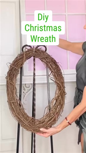 13K views · 161 reactions | Let’s make an elegant Christmas wreath!  | Olivia's Romantic Home DIY | Facebook