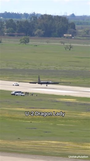 U-2 Dragon Lady landing at Beale AFB | Uretsky Aviation