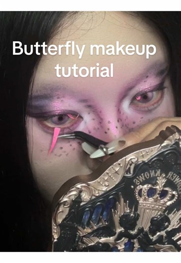 When I cut eyelashes out of colored paper #makeup #motd #beauty #makeuptips #makeuptutorial