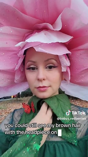 DIY Alice in Wonderland Flower Costume Tutorial | Halloween